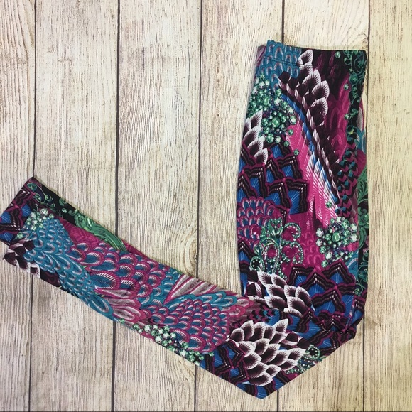 Forever 21 Pants - 3/$25 Forever 21 Peacock Print Leggings